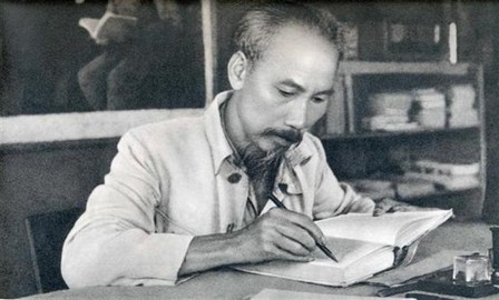 Studying and following President Ho Chi Minh’s moral example in mass mobilization  - ảnh 1